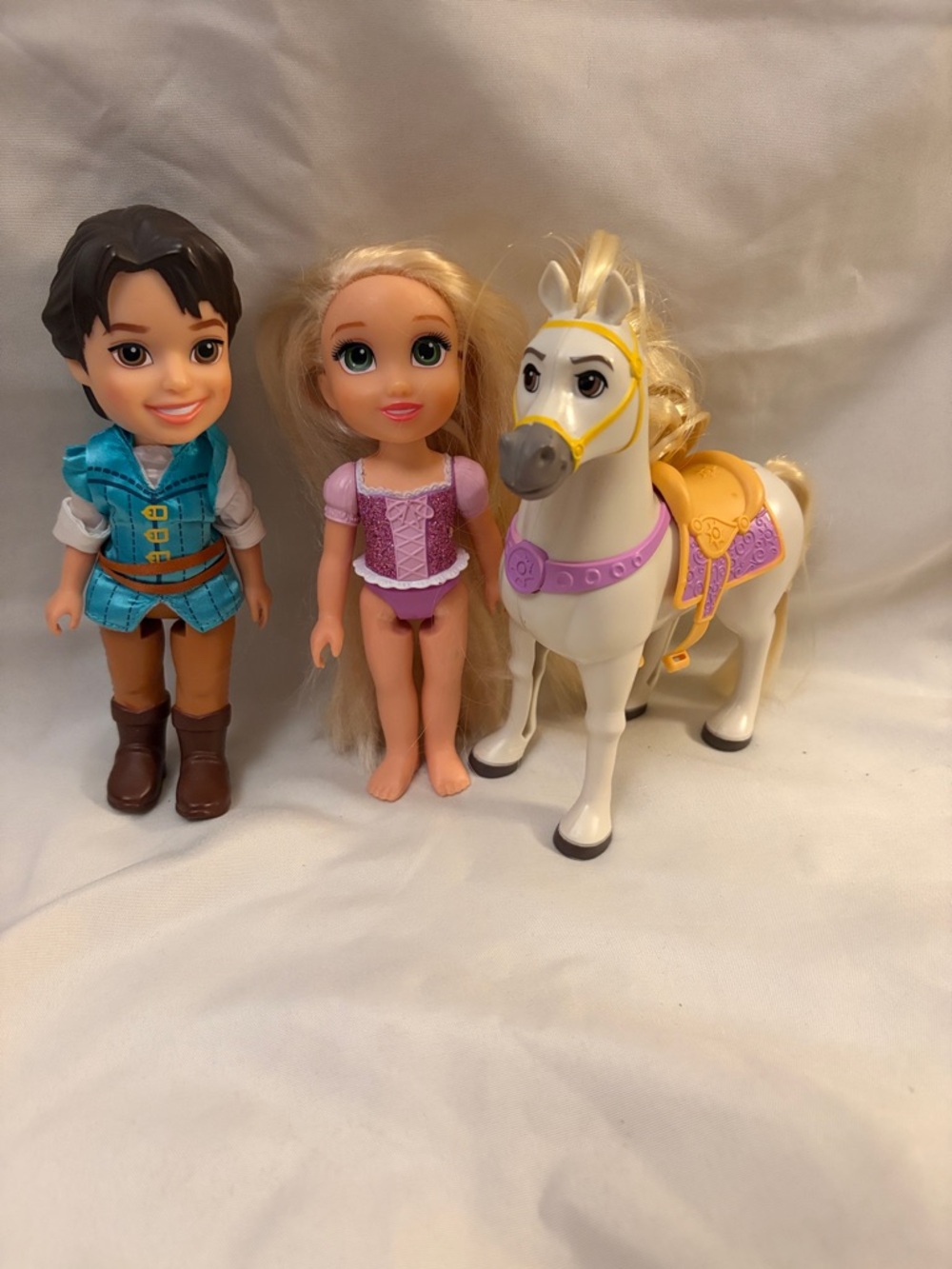 Rapunzel and Flynn Doll and Maximus White Horse Playset